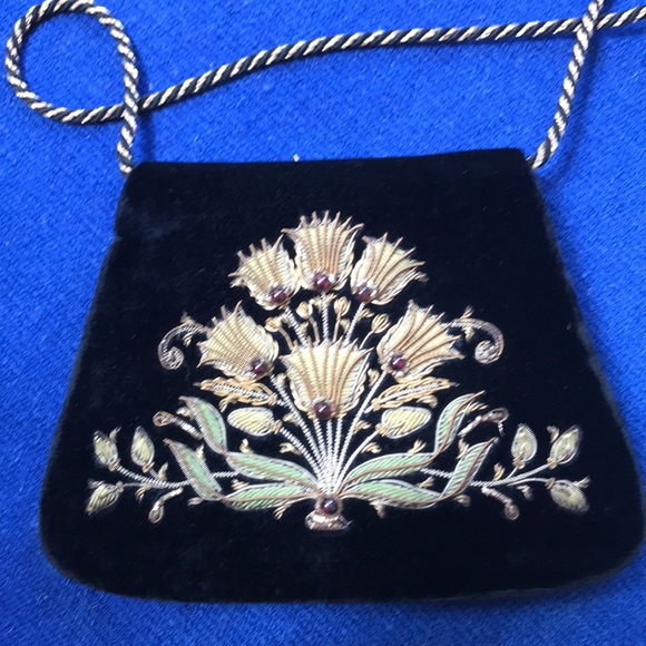 Small velvet shoulder bag - Picture 1 of 8